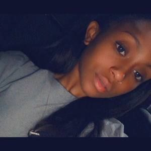 Meet your Posher, Victoriaa